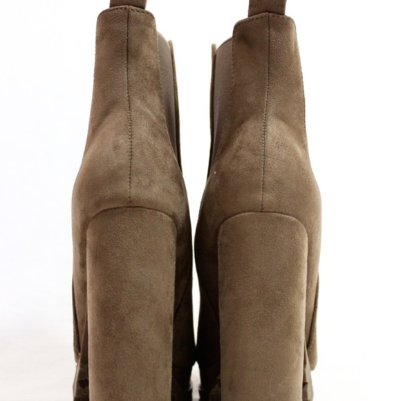 Platform Lug Sole Almond Toe Chunky Heel Bootie - Picture 3 of 5